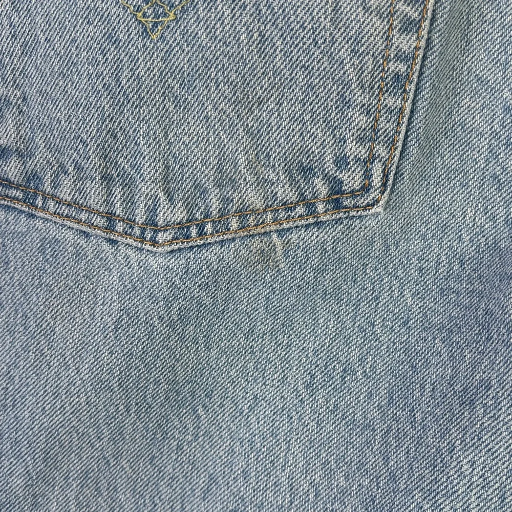 Levi’s Men’s 510 Skinny Fit Jeans 29x30 (Inseam Measures 28”) Light-Medium‎ Wash